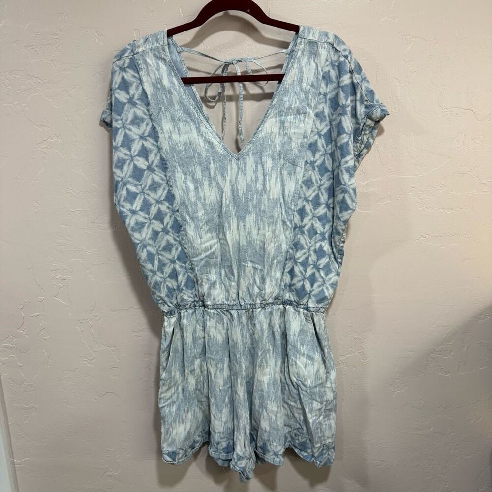 Gap Tencel Vneck mix pattern romper